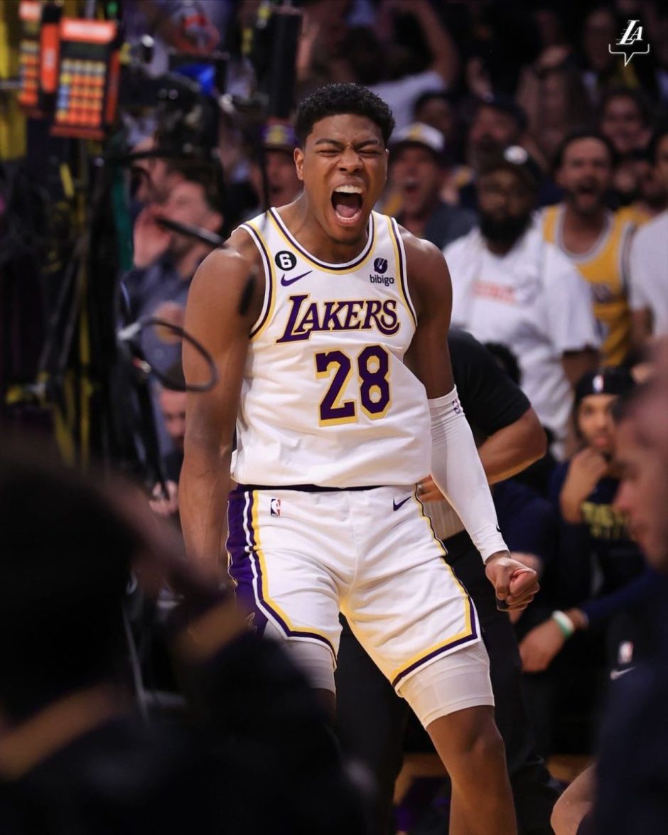 球队通过肋 球队通过肋