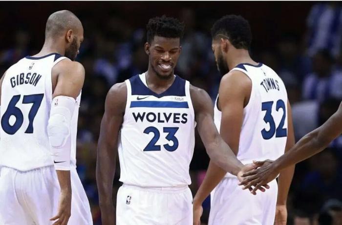 决定谁拍板 决定谁拍板